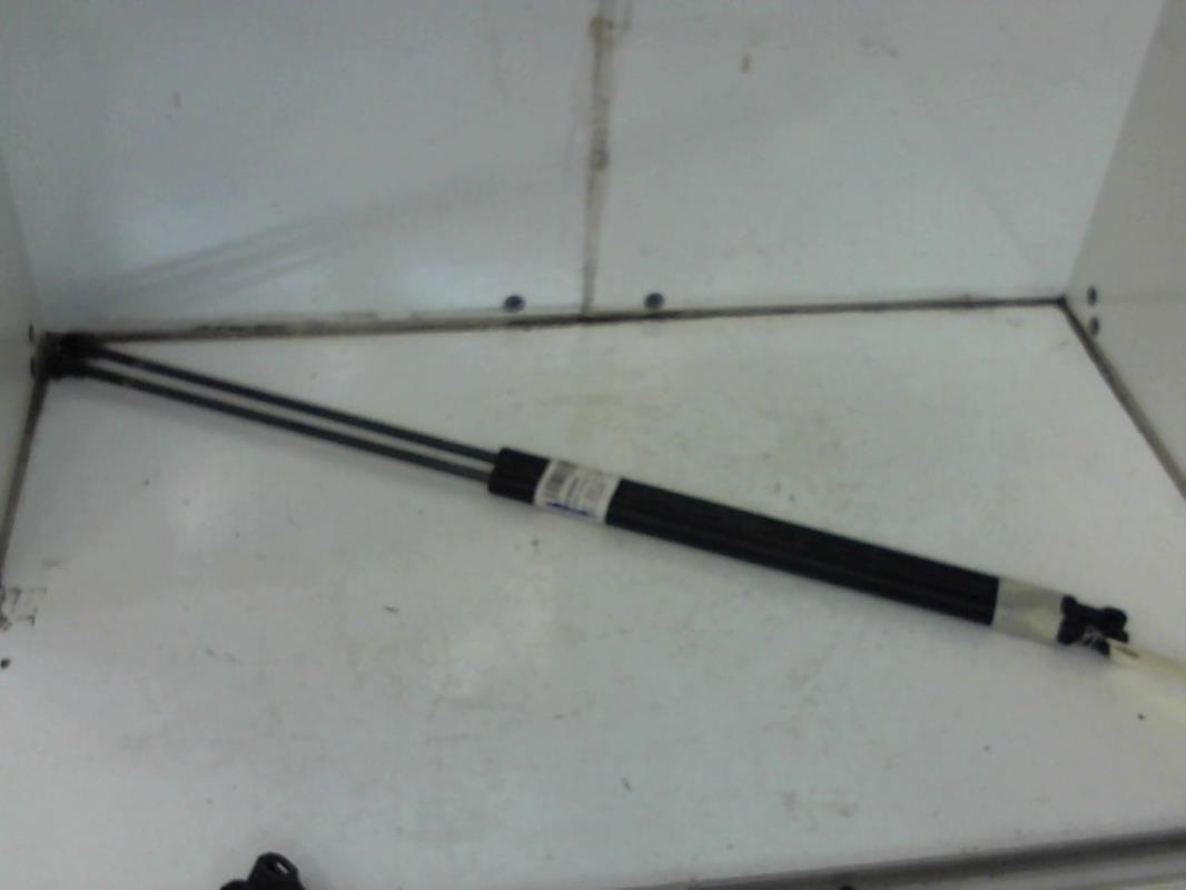 Verin de capot PEUGEOT 406 PHASE 2 BREAK Diesel - 1