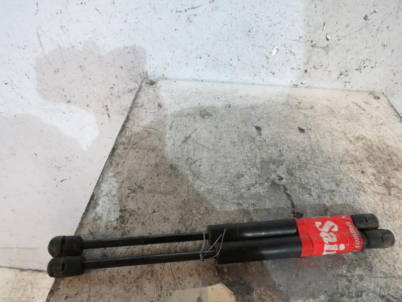 Verin de coffre AUDI A4 1 PHASE 1 Essence - 1