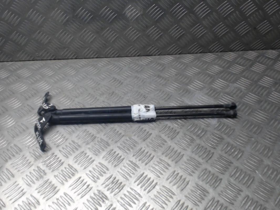 Verin de coffre BMW SERIE 1 E87 PHASE 2 Diesel - 1