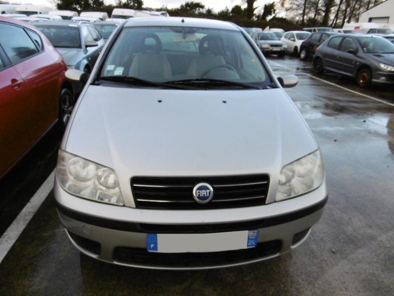Image Feu arriere principal gauche (feux) - FIAT PUNTO 2