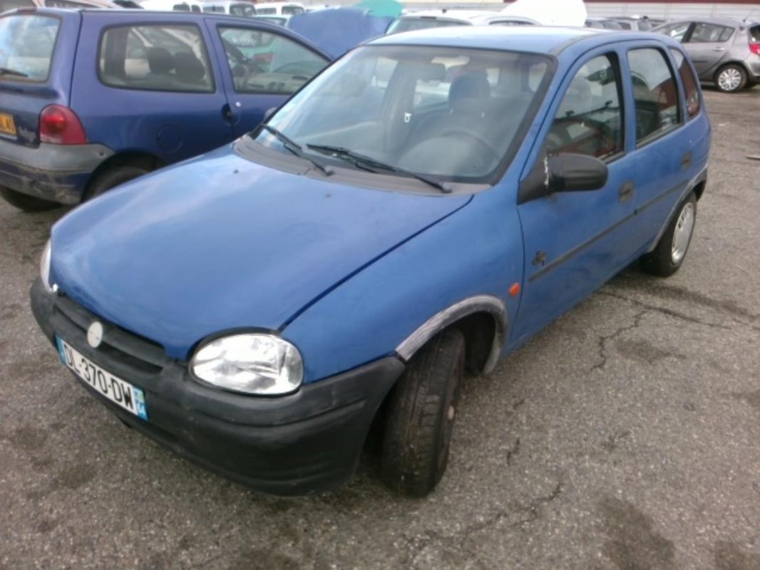 Image Leve vitre mecanique avant droit - OPEL CORSA B