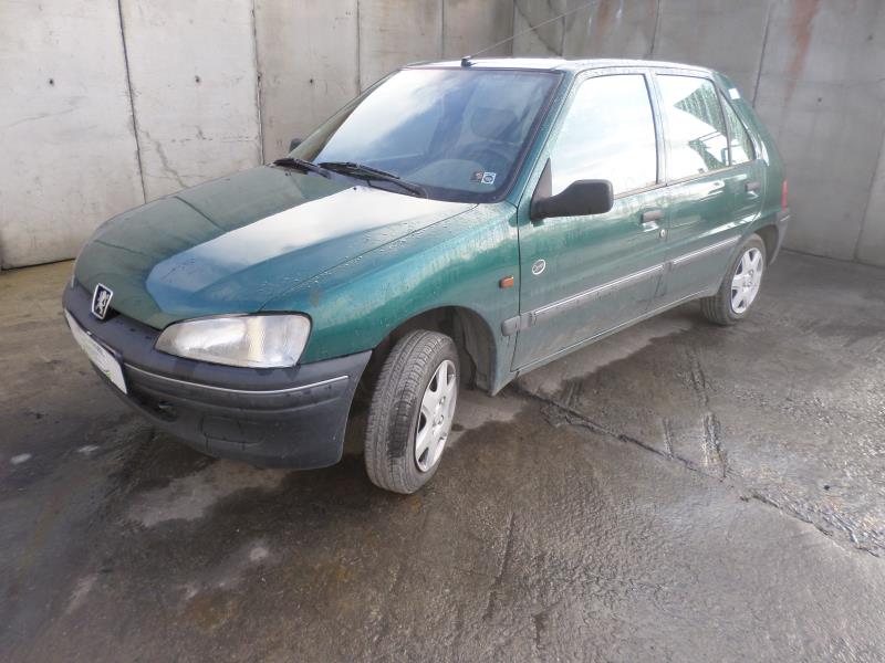 Image Feu arriere principal droit (feux) - PEUGEOT 106