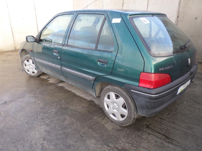Image Feu arriere principal droit (feux) - PEUGEOT 106