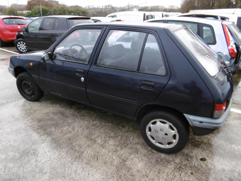 Image Retroviseur gauche - PEUGEOT 205