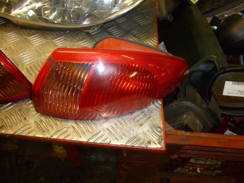 Fanale posteriore principale destro (luci) ALFA ROMEO 147  - 1