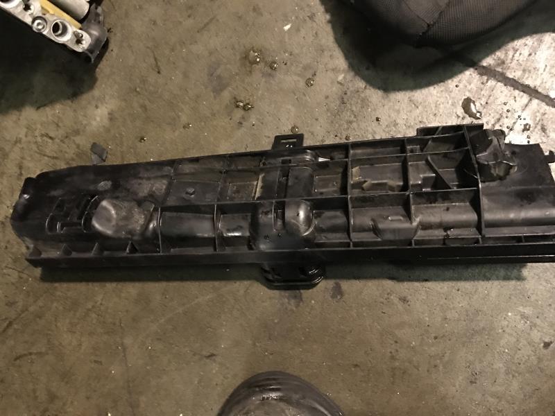 Support radiateur BMW SERIE 1 E87 PHASE 2 Diesel - 1