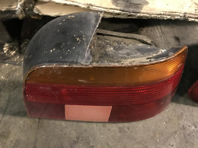 Fanale posteriore principale destro (luci) BMW SERIE 5 E39 PHASE 1 Gasolina - 1