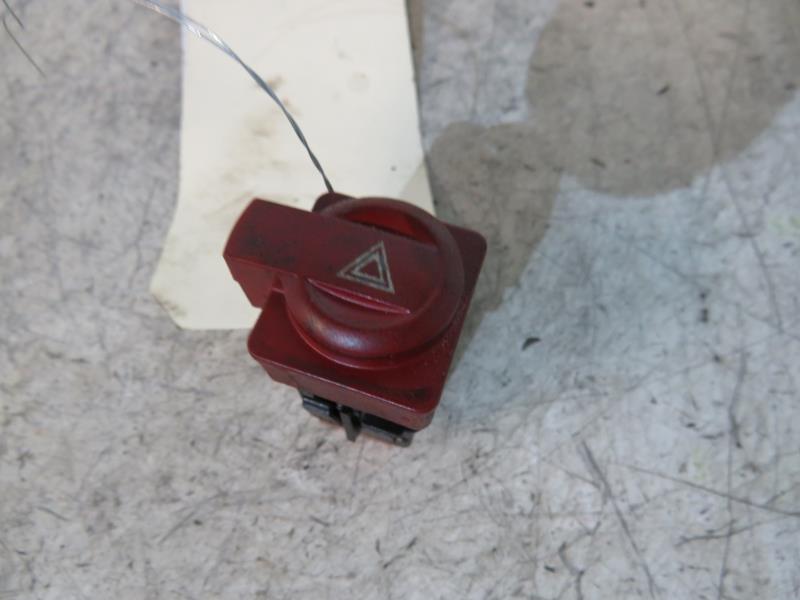 Bouton de warning CITROEN C4 1 PHASE 1 Diesel - 1