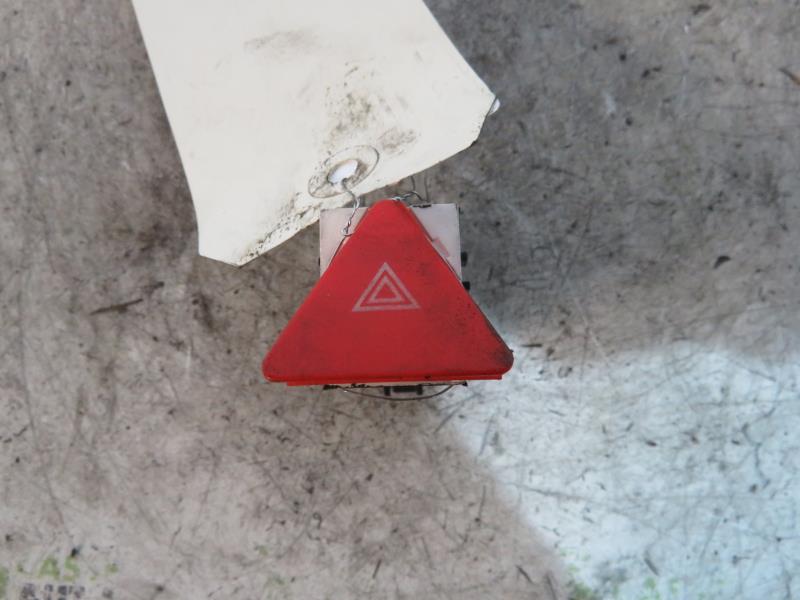 Interruttore luci emergenza VOLKSWAGEN TOURAN 1 PHASE 1 Diésel - 1