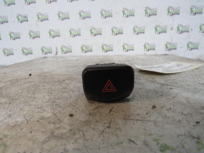 Bouton de warning NISSAN NOTE 1 PHASE 1 Diesel - 1