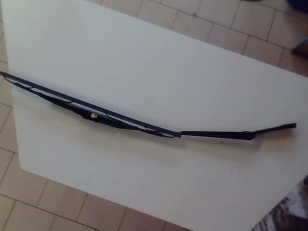Braccio tergicristallo anteriore sinistro VOLKSWAGEN BORA BREAK Diésel - 1