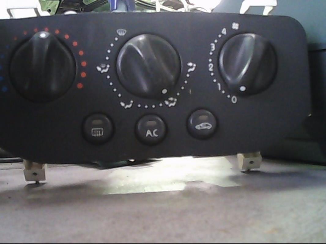 Commande chauffage RENAULT CLIO 2 PHASE 1 Essence - 1