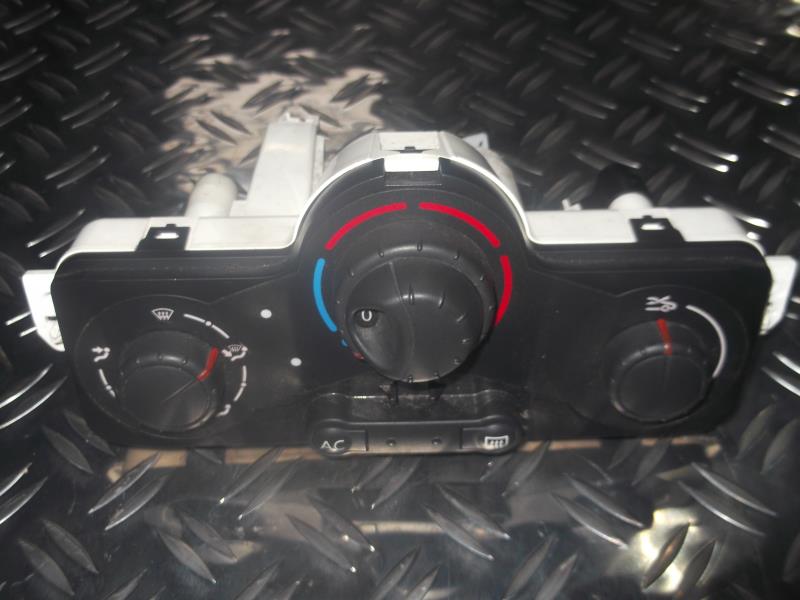Commande chauffage RENAULT MODUS PHASE 1 Diesel - 1