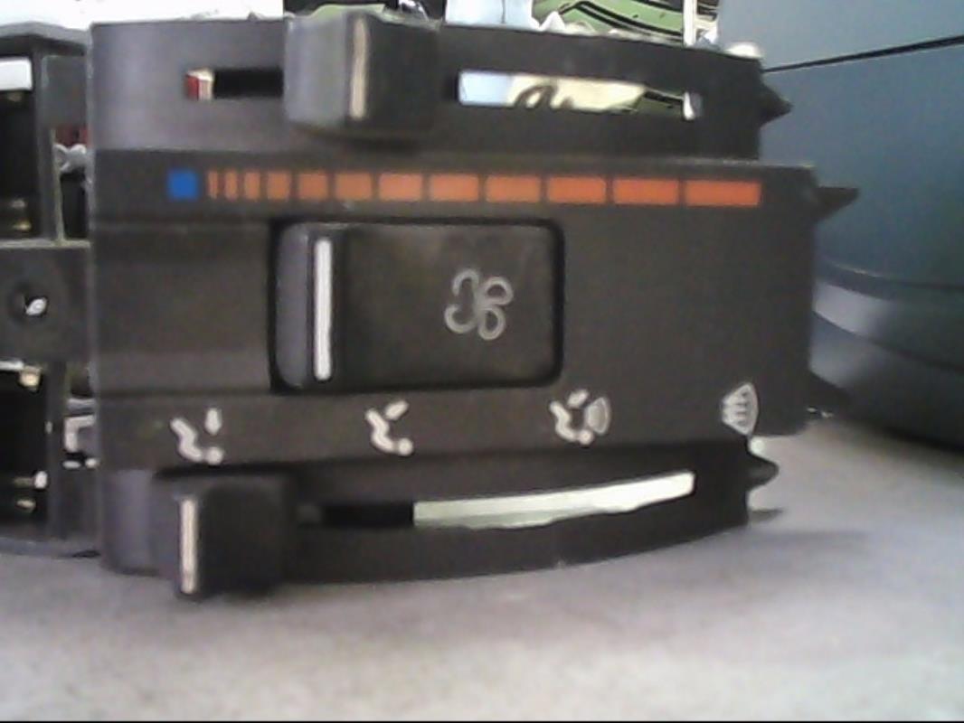 Commande chauffage RENAULT SUPER 5 Essence - 1