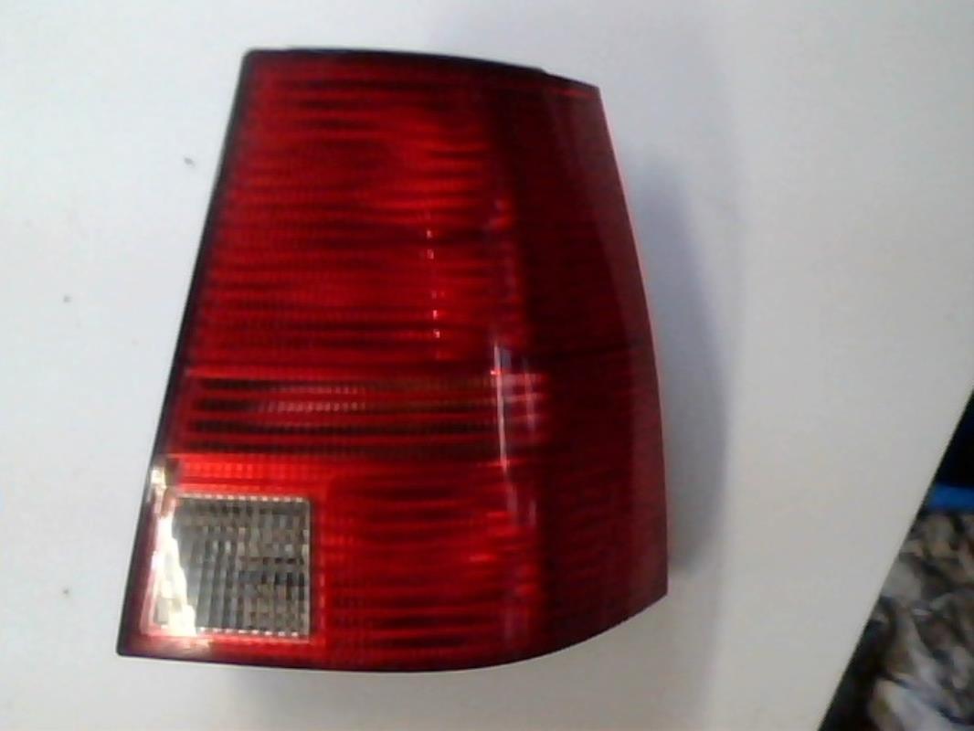 Fanale posteriore principale destro (luci) VOLKSWAGEN BORA BREAK Diésel - 1