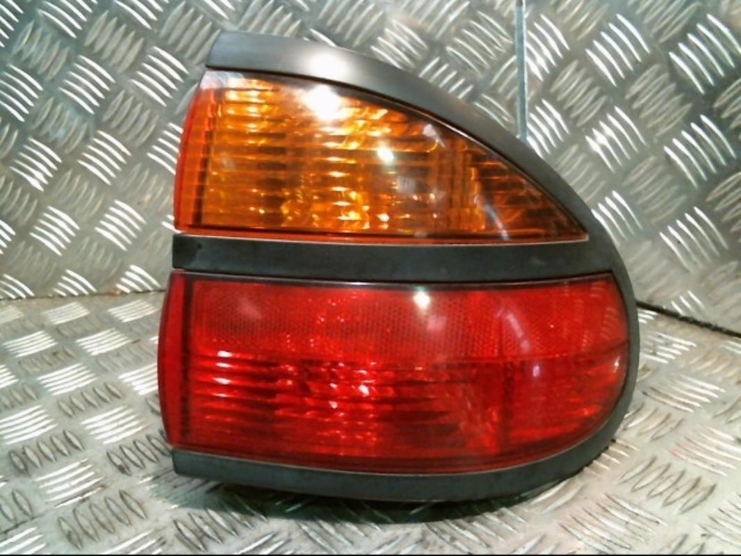Fanale posteriore principale destro (luci) RENAULT LAGUNA 1 PHASE 2 Gasolina - 1