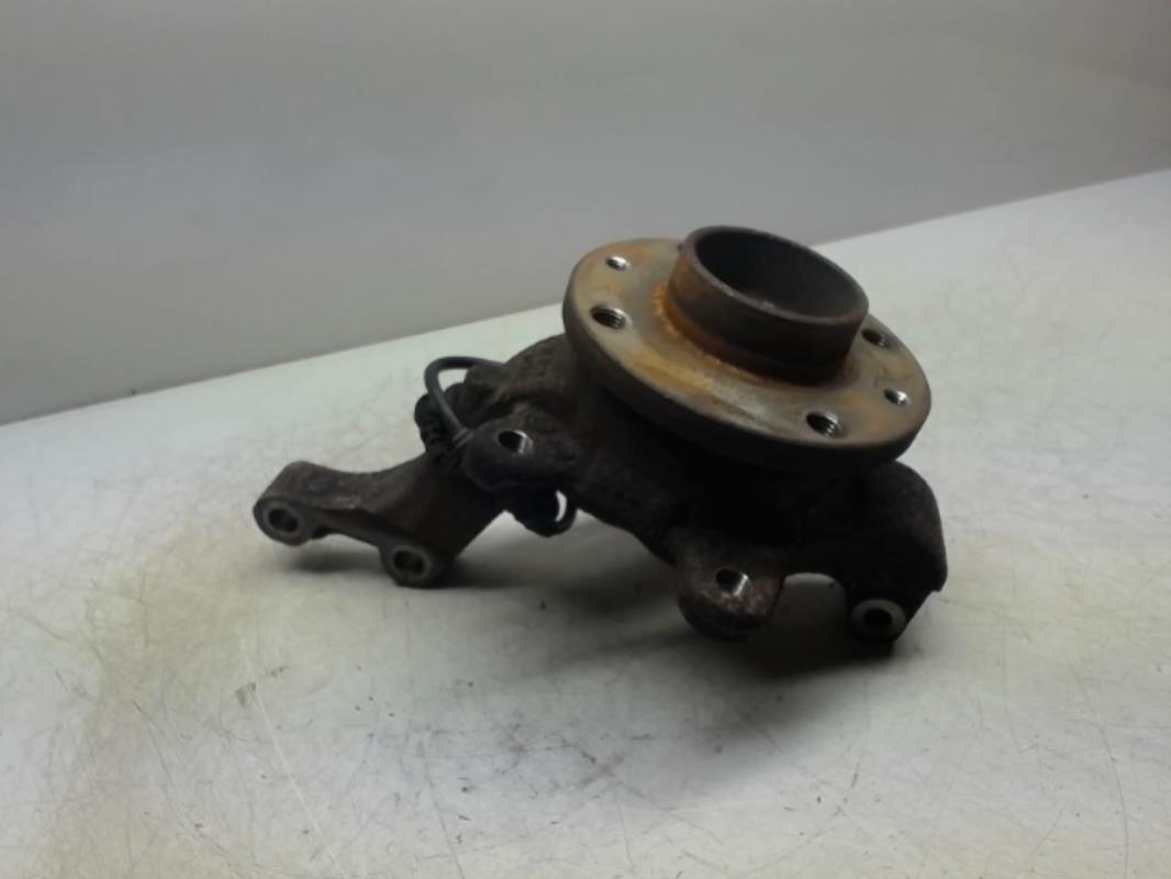 Fusee avant gauche DACIA SANDERO 1 Essence - 1
