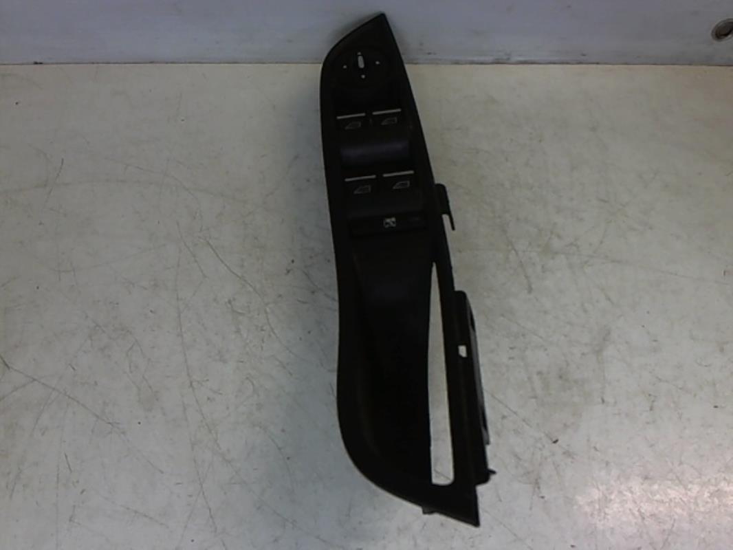 Interrupteur de leve vitre FORD FOCUS 3 PHASE 1  - 1