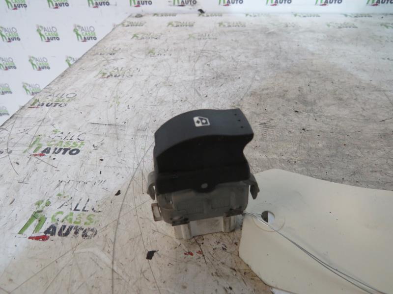 Interruttore lavacristalli posteriore destro RENAULT ESPACE 4 PHASE 1 Diésel - 1