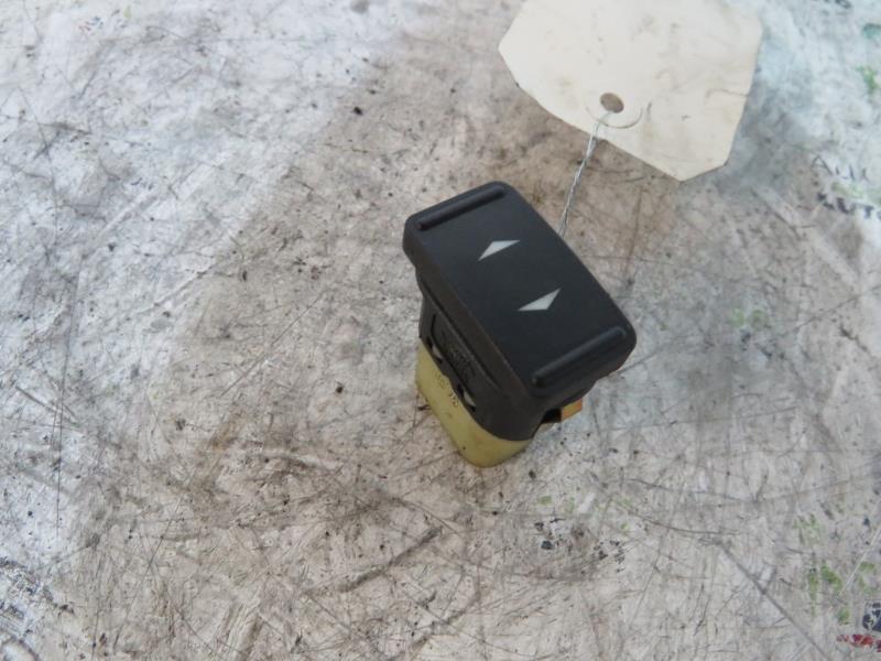 Interruttore lavacristalli posteriore destro FORD C-MAX 1 PHASE 1 Diésel - 1