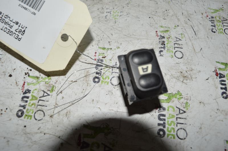 Interruttore lavacristalli posteriore sinistro PEUGEOT 607 PHASE 1 Diésel - 1