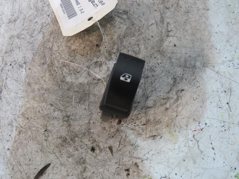 Interruttore lavacristalli posteriore sinistro RENAULT GRAND ESPACE 4 PHASE 1 Diésel - 1