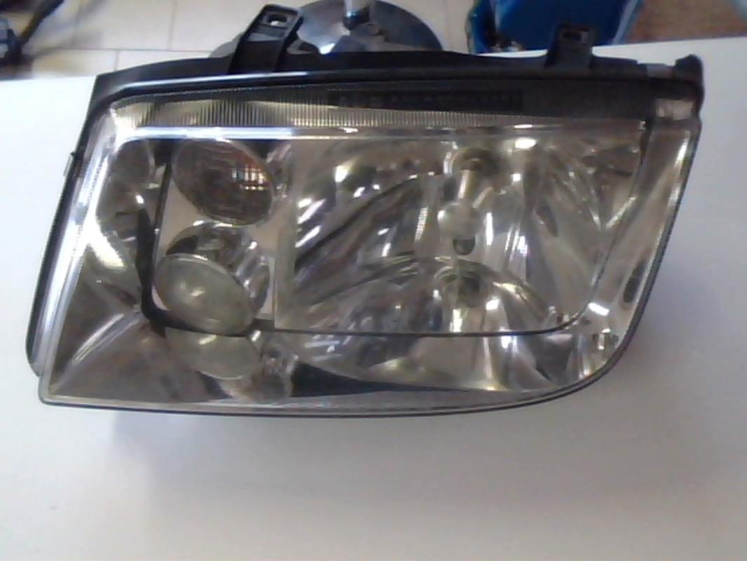 Gruppo ottico anteriore principale sinistro (luci)(faro) VOLKSWAGEN BORA BREAK Diésel - 1