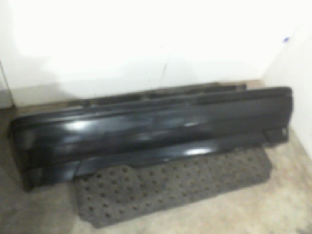 Pare choc arriere VOLKSWAGEN GOLF 3 Diesel - 1
