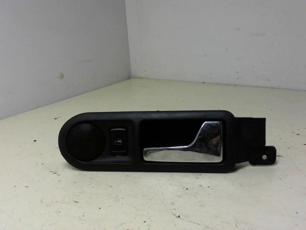 Maniglia interna posteriore destra VOLKSWAGEN GOLF 4 Diésel - 1