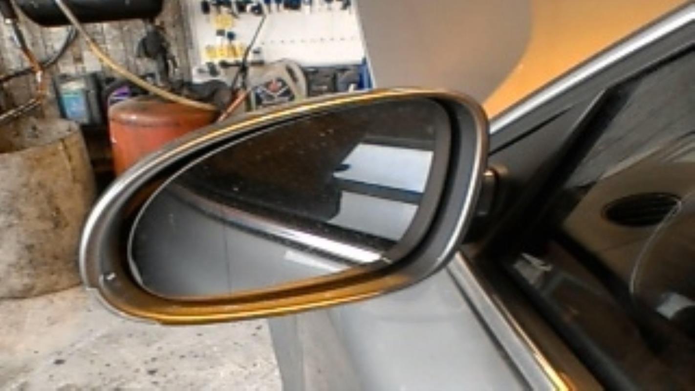 Specchietto retrovisore sinistro VOLKSWAGEN PASSAT 4 PHASE 2 Diésel - 1