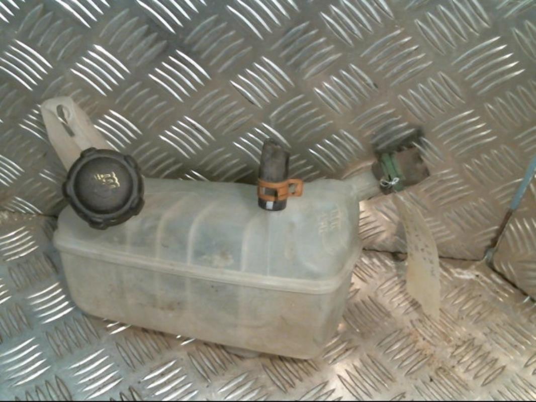 Vase d'expansion RENAULT MEGANE 2 PHASE 1 Diesel - 1
