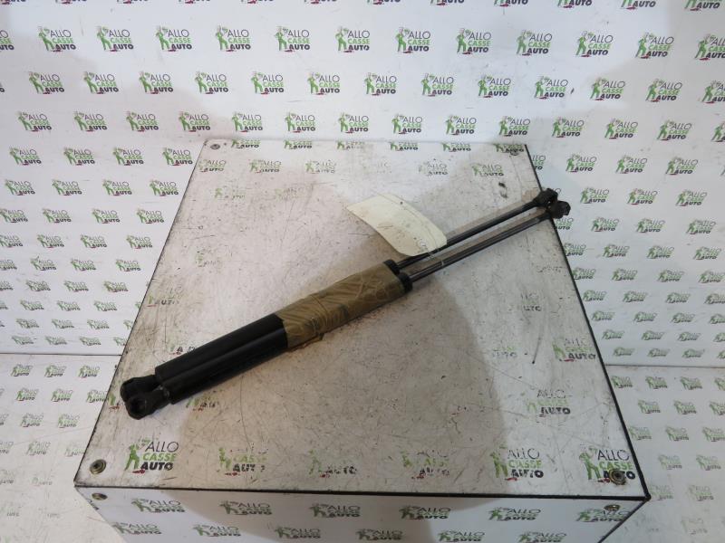 Verin de coffre RENAULT CLIO 1 PHASE 1 Diesel - 1