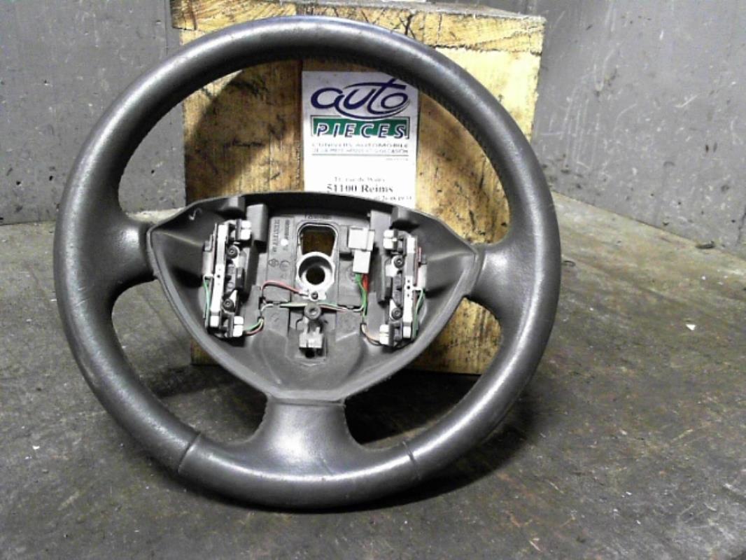 Volant RENAULT LAGUNA 2  - 1