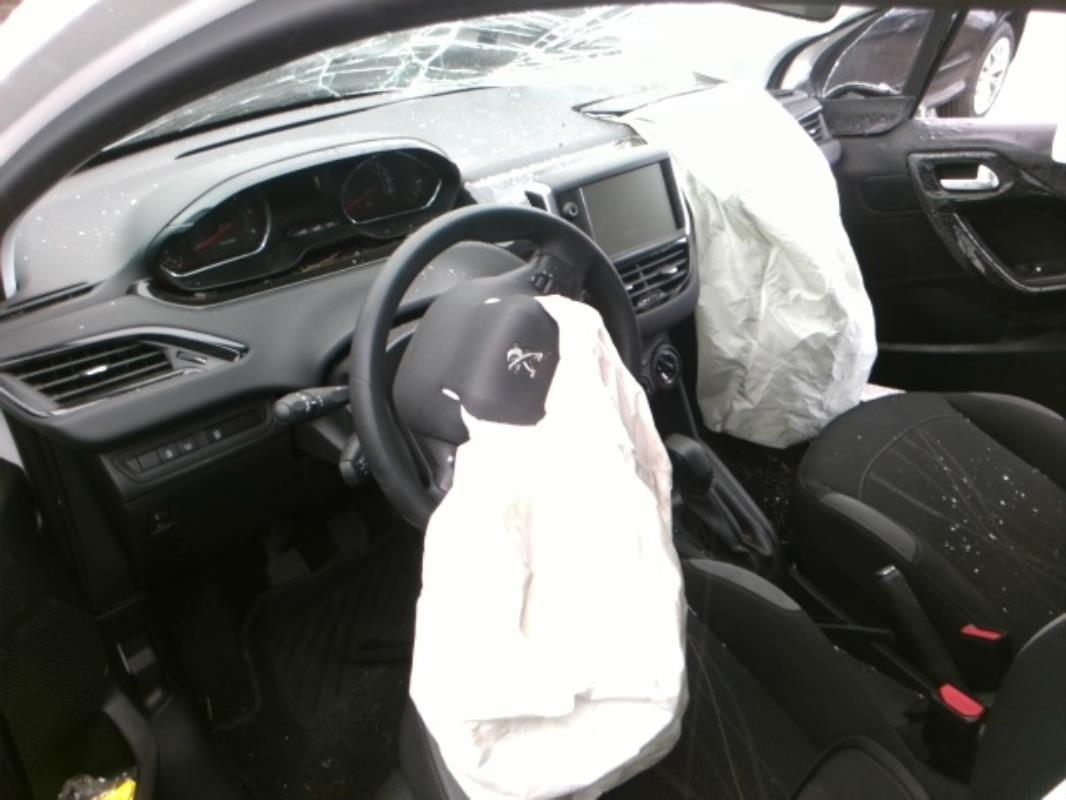 Image Neiman - PEUGEOT 208 1