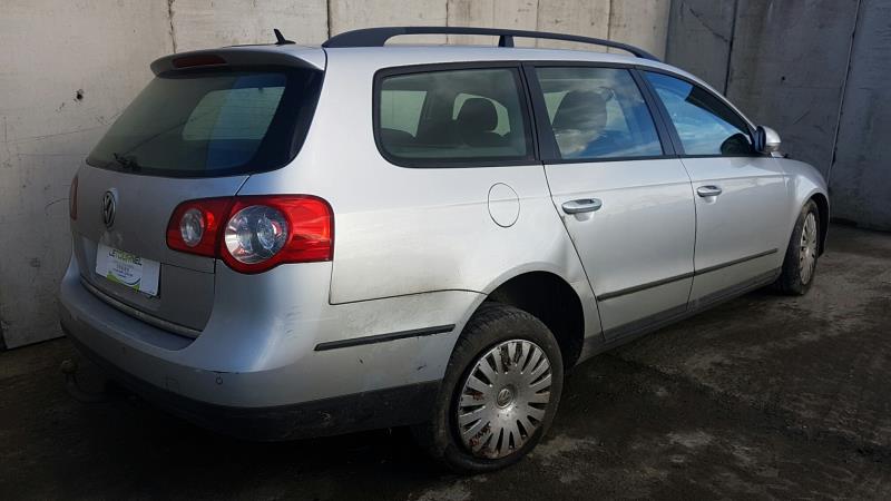 Image Feu arriere principal gauche (feux) - VOLKSWAGEN PASSAT 5