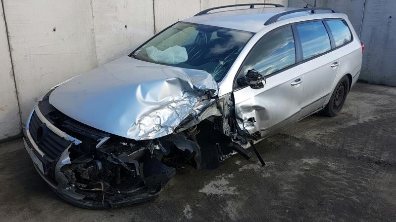 Image Feu arriere principal gauche (feux) - VOLKSWAGEN PASSAT 5