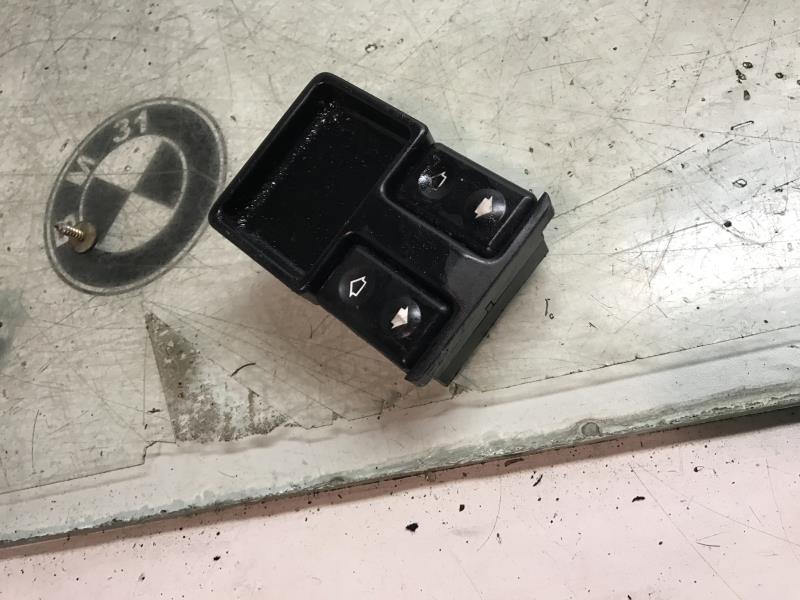 Interrupteur de leve vitre BMW SERIE 5 E34  - 1