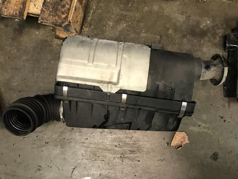 Boite a air BMW SERIE 5 E34  - 1
