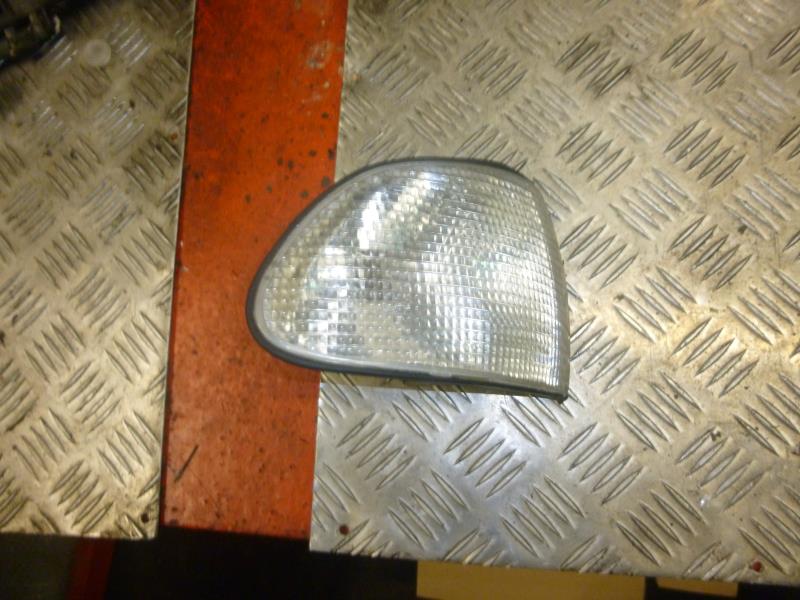 Ripetitore lampeggiante anteriore destro (Luci) BMW SERIE 7 E38 Gasolina - 1