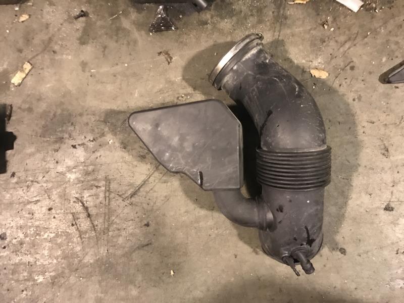 Conduite d'air BMW X5 E53  - 1