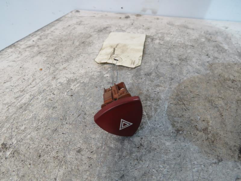 Bouton de warning CITROEN C8 Essence - 1