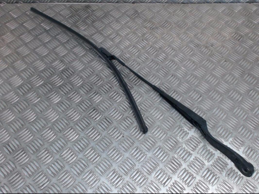 Braccio tergicristallo anteriore sinistro MERCEDES CLASSE C 204 PHASE 2 Diésel - 1