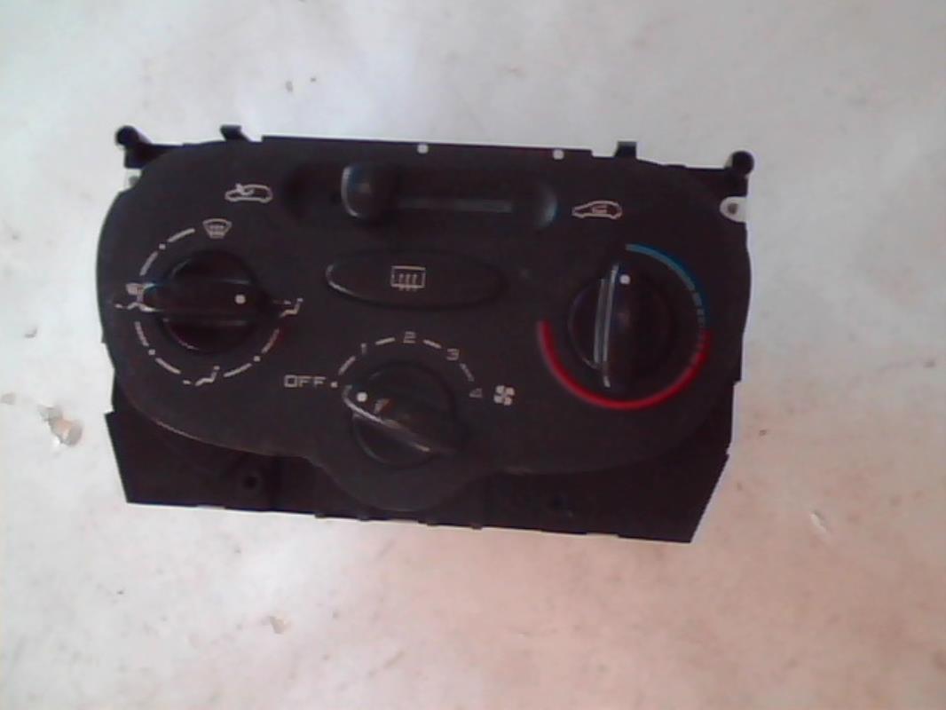 Commande chauffage PEUGEOT 206 Diesel - 1