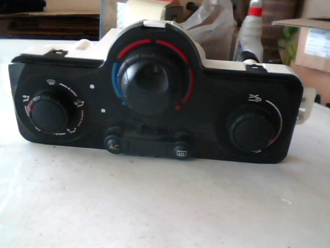 Commande chauffage RENAULT MODUS PHASE 1 Diesel - 1