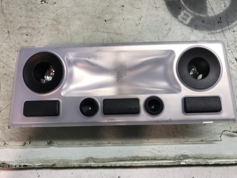 Eclairage de plafonnier BMW SERIE 5 E60 PHASE 1 Diesel - 1