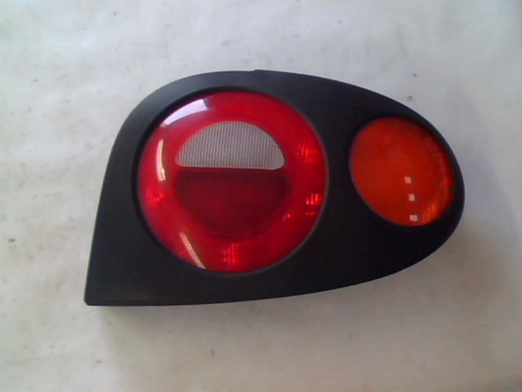 Fanale posteriore principale destro (luci) RENAULT MEGANE 1 PHASE 1 COUPE Diésel - 1