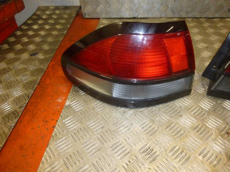 Fanale posteriore principale sinistro (luci) MAZDA 626 4 PHASE 1 Gasolina - 1