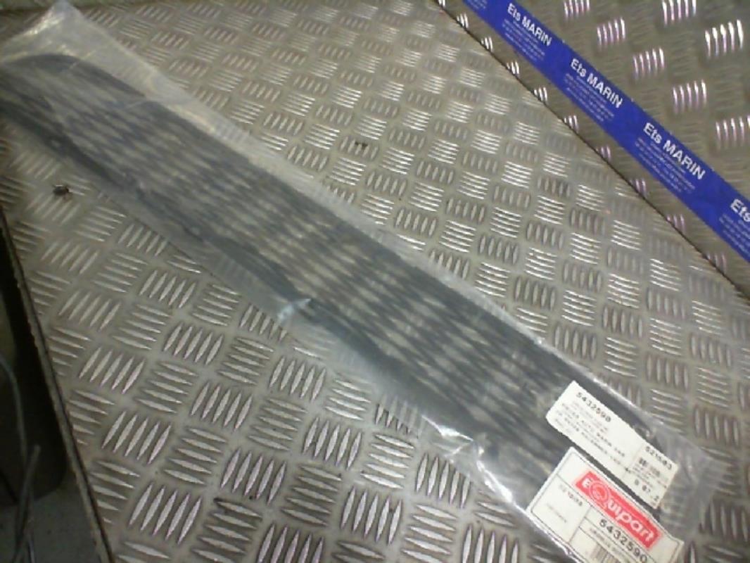 Grille de pare choc TOYOTA YARIS 2 PHASE 1  - 1