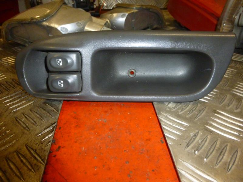 Interruttore lavacristalli anteriore destro RENAULT SCENIC 1 PHASE 2 Gasolina - 1