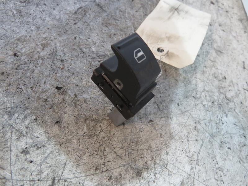 Interruttore lavacristalli anteriore destro SEAT IBIZA 4 PHASE 1 COUPE Diésel - 1